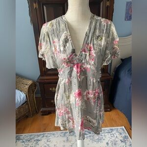Rue 21 Gray, Pink, White Floral Tunic-Medium